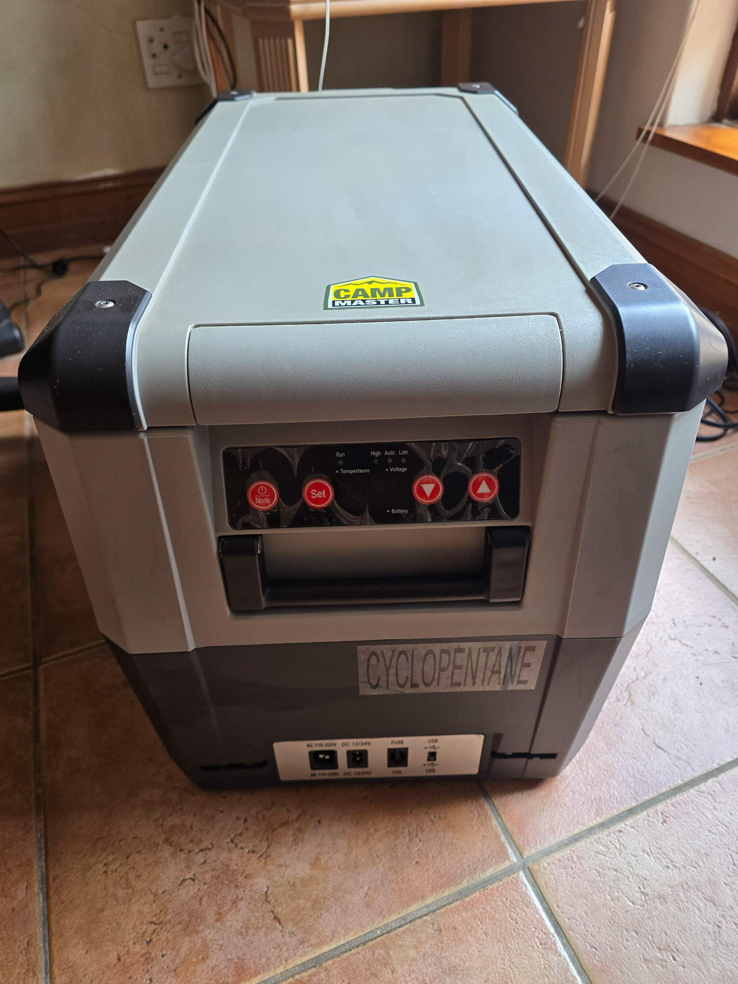 Camp Master 35 Liter Fridge/Freezer